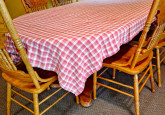10_DiningTableBigCloseUp