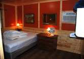 11_Bdrm-Back-Queen