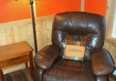 12_LivingRoomLeatherRecliner