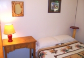 18_full_bedroom