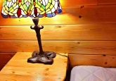 19_QueensUpStainedGlassBedsideLampsWEB
