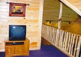 19_upper_tv_room