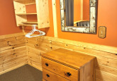 4_KingBedroomShelfHangerDresserCorner