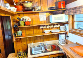 5_kitchenViewBackShelves