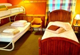 6_BunkRoomRightTwinWEB